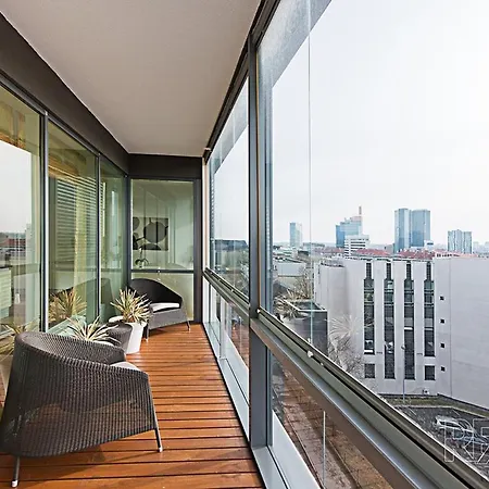 Spacious Penthouse Ταλίν